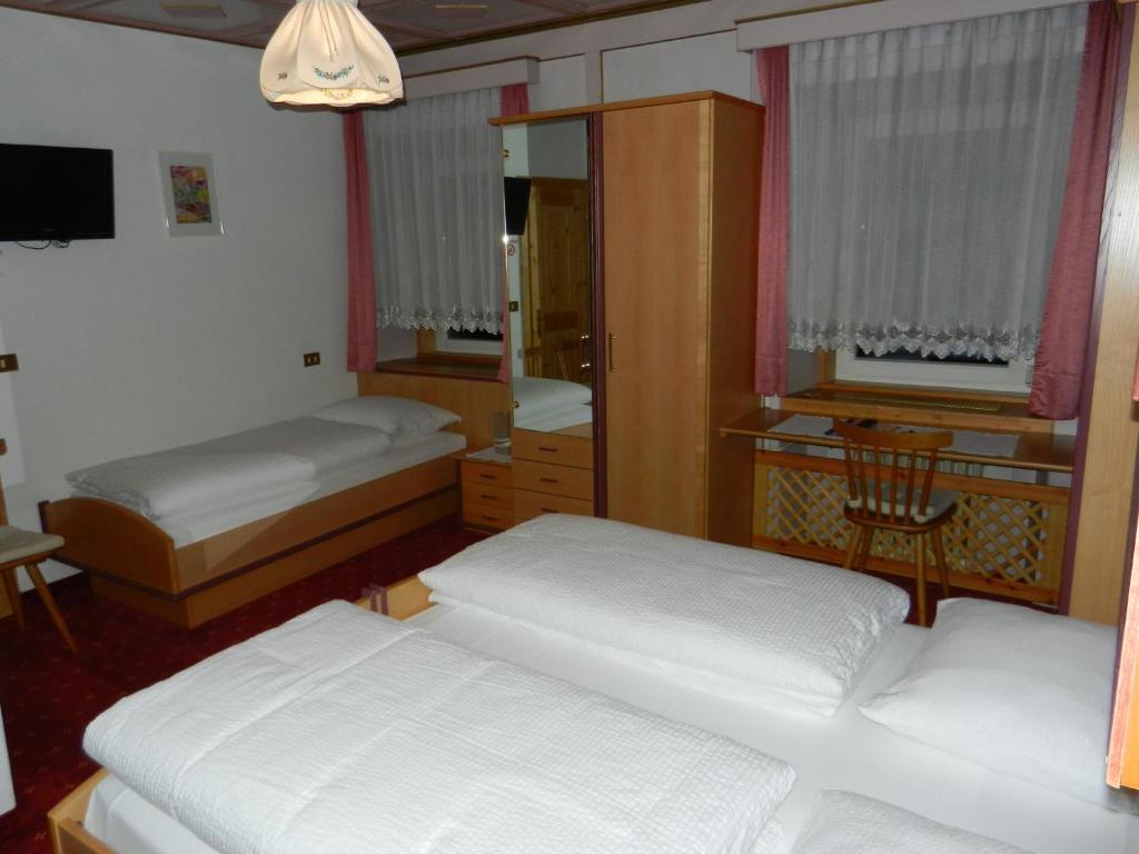 Albergo Gader San Vigilio Di Marebbe Pokój zdjęcie